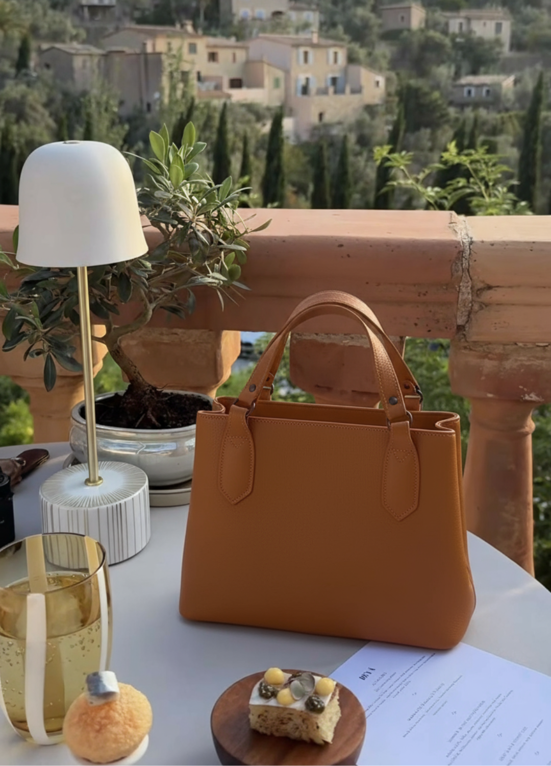 Bolsa Sophia Clássica - Couro Legitimo Bovino.
